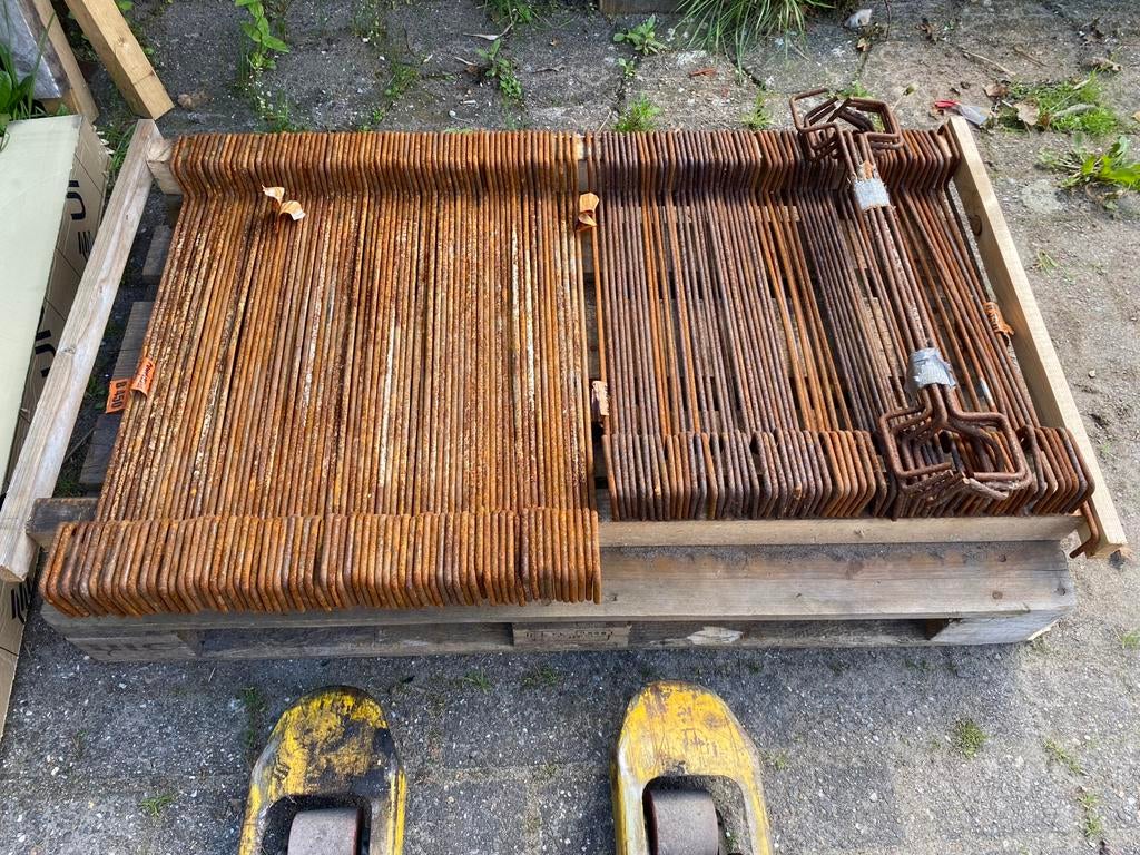 Isobouw powerkist beugels, Doe-het-zelf en Verbouw, IJzerwaren en Bevestigingsmiddelen, Ophalen, Gebruikt, 250 mm of meer