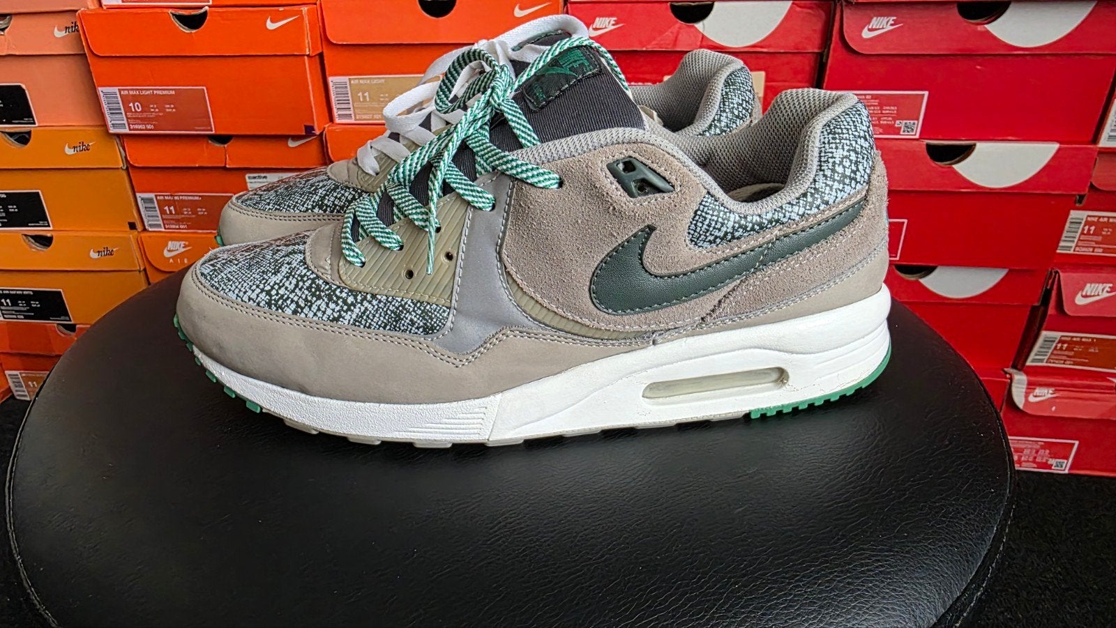 Nike Air Max Light Premium "snake skin"  maat 44, Ophalen of Verzenden, Nieuw, Overige kleuren