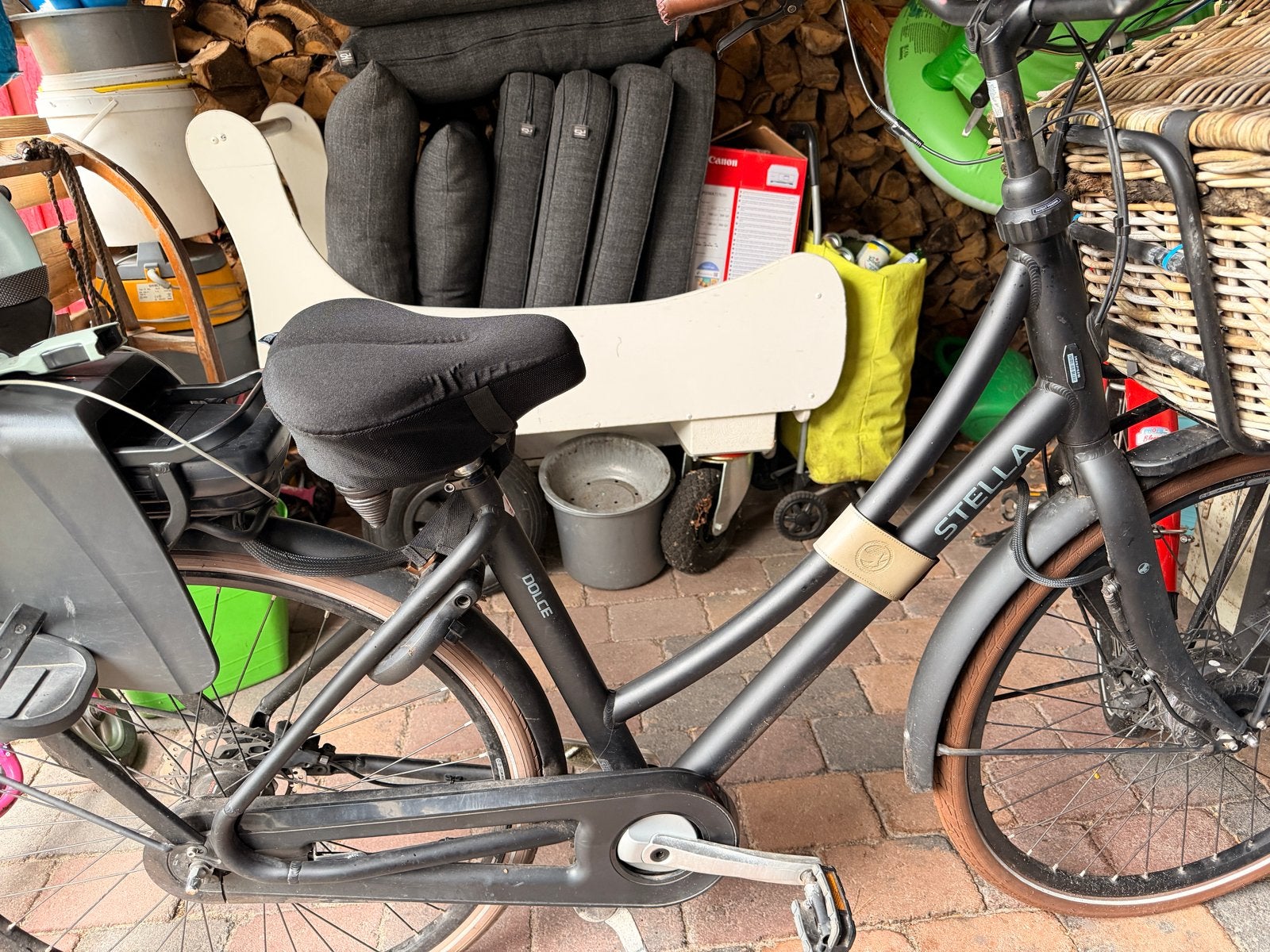 Stella Dolce damesfiets met mand en kinderzitje, Ophalen, Velgrem, 53 tot 56 cm, Gebruikt