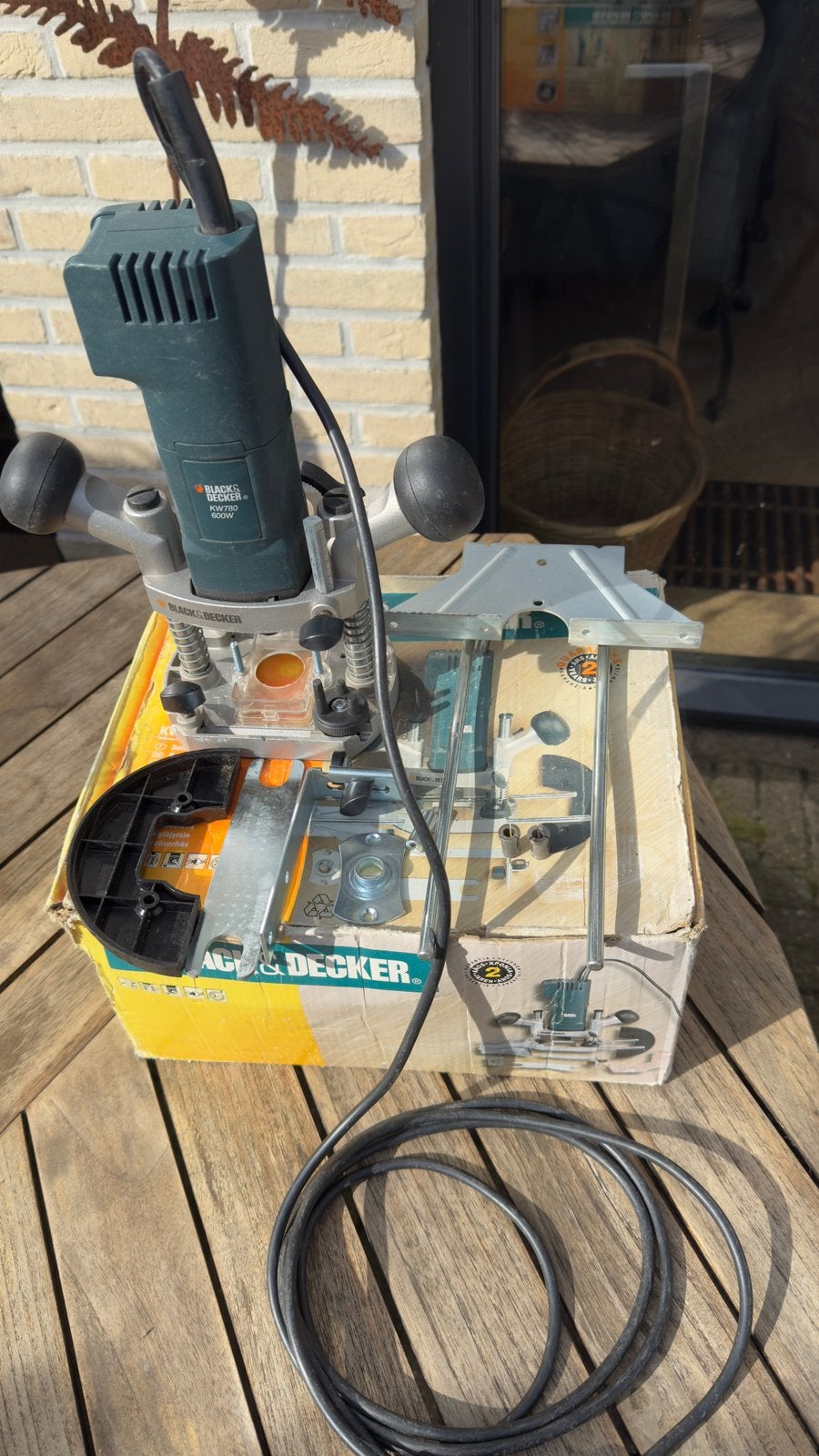 Black & Decker KW780 bovenfreesmachine, Ophalen, Gebruikt, Elektrisch, Bovenfrees