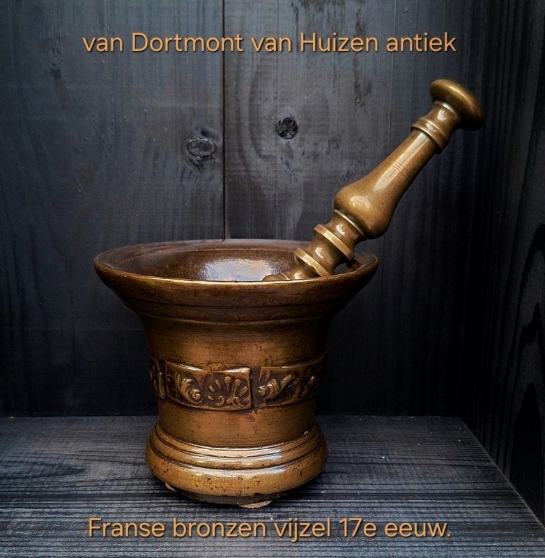 Engelse bronzen vijzel 17e eeuw., Ophalen, Brons