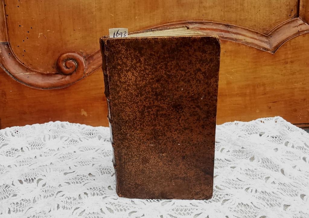 Antiek boek uit 1693! Prachtig voor uw verzameling Miekje, Ophalen of Verzenden