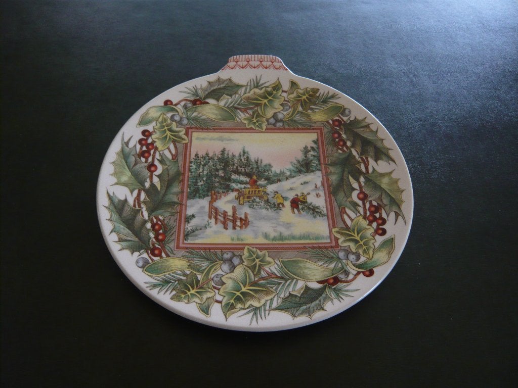 Spode Victorian kerstbord Bringing home the tree 23cm, Ophalen of Verzenden, Zo goed als nieuw