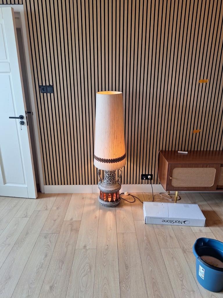 Grote retro/vintage vloerlamp, West Germany stijl, Huis en Inrichting, Lampen | Vloerlampen, Ophalen, Gebruikt, 100 tot 150 cm