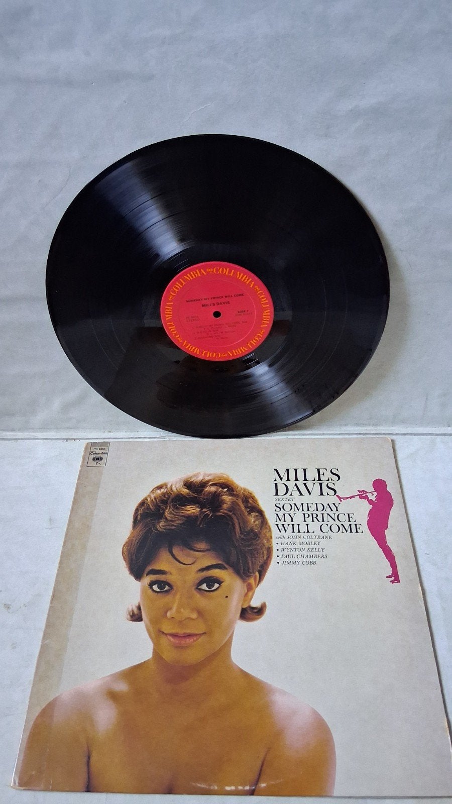 MILES DAVIS, Verzenden