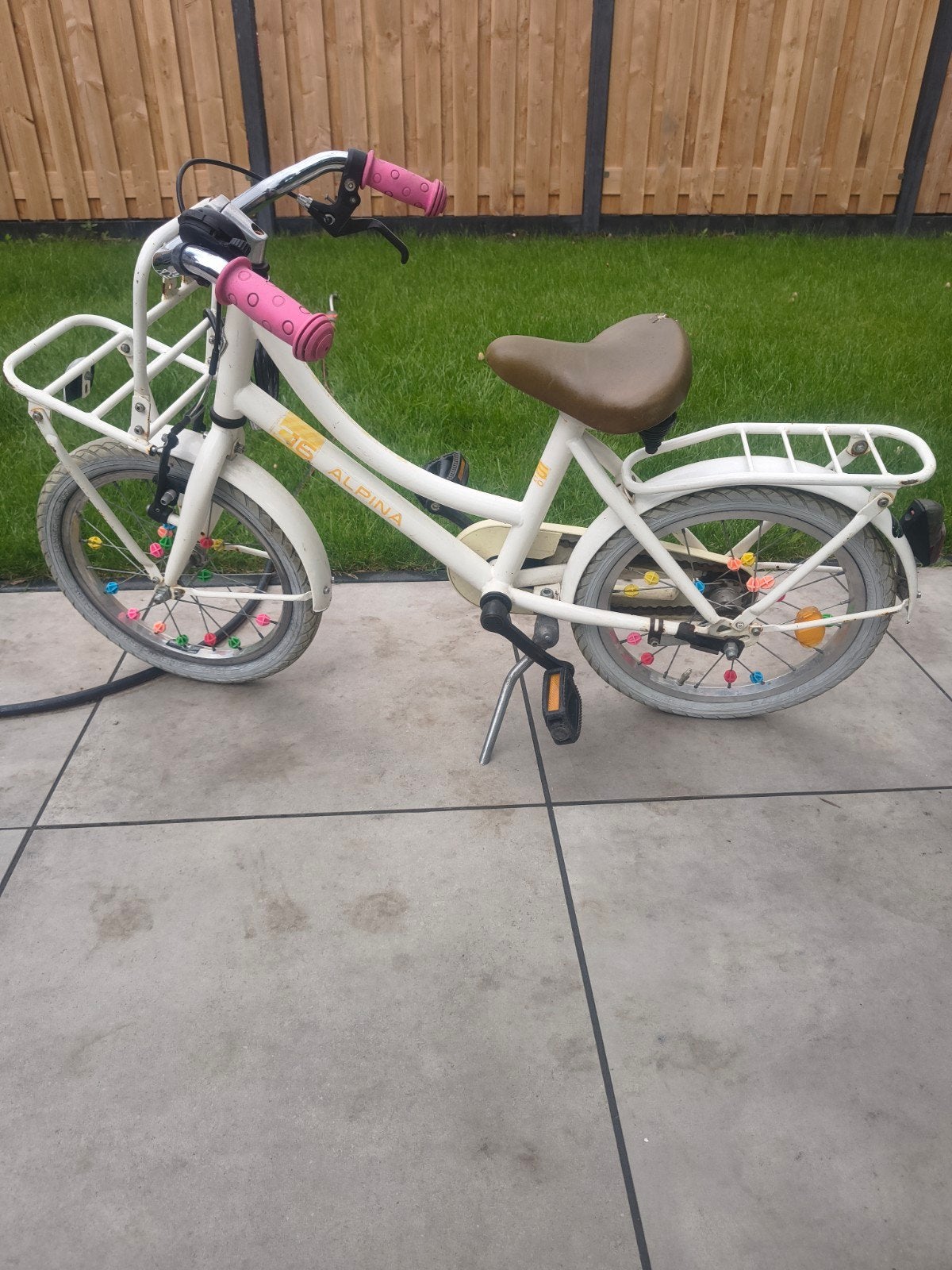 Alpina kinderfiets 16 inch met voordrager en terugtraprem, Fietsen en Brommers, Ophalen, Terugtraprem, Alpina, 16 tot 20 inch