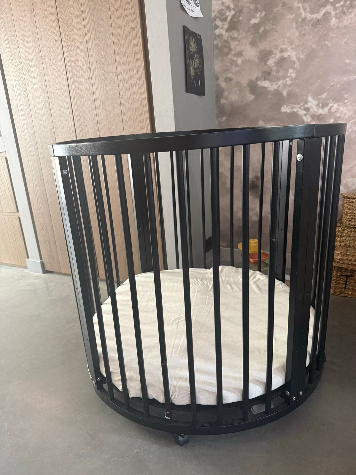 Ronde box 92x92x80.5cm - Zwart met wieltjes, Ophalen, Gebruikt, Rond, Wieltjes