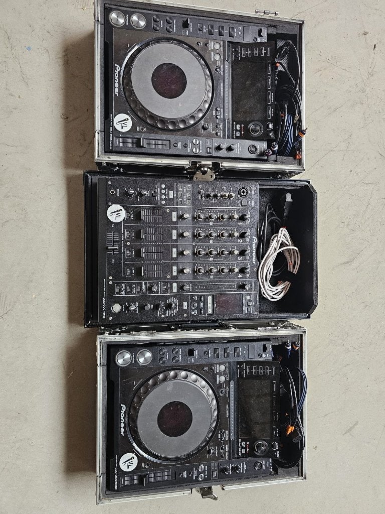 Pioneer CDJ-2000 Nexus DJ-set met mixer en flightcases, Ophalen, Gebruikt, Dj-set, Pioneer