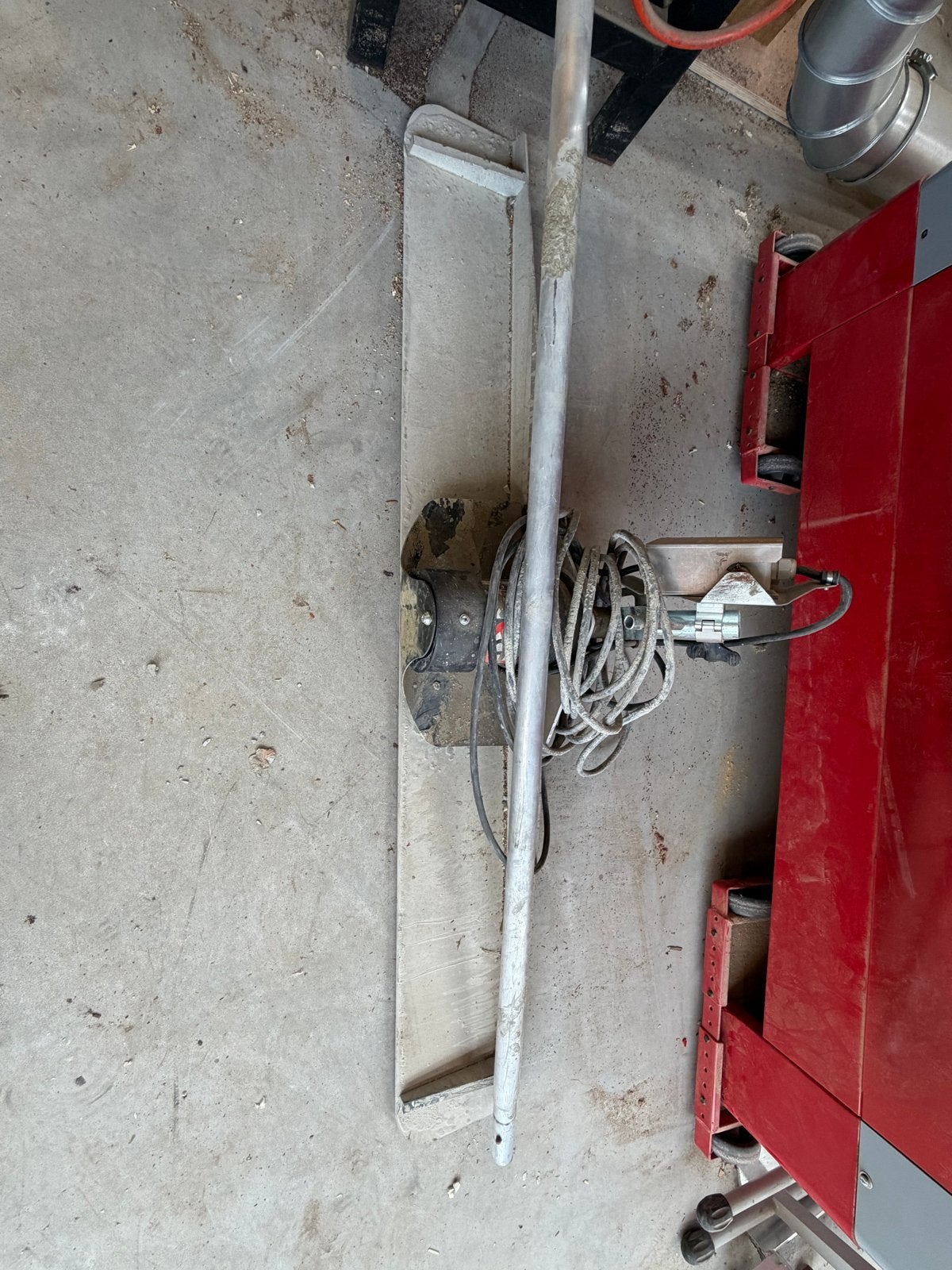 Lievers afwerkspaan K150 ER, Ophalen