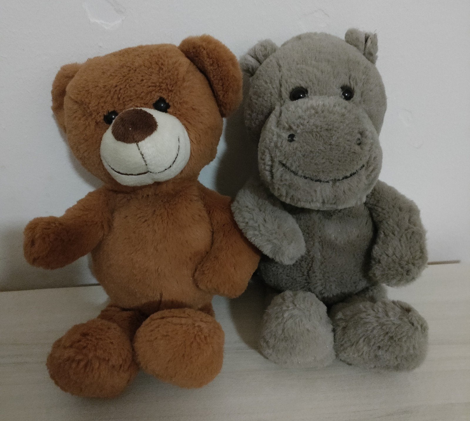 2 knuffels, beer en nijlpaard, Ophalen, Zo goed als nieuw, Beer