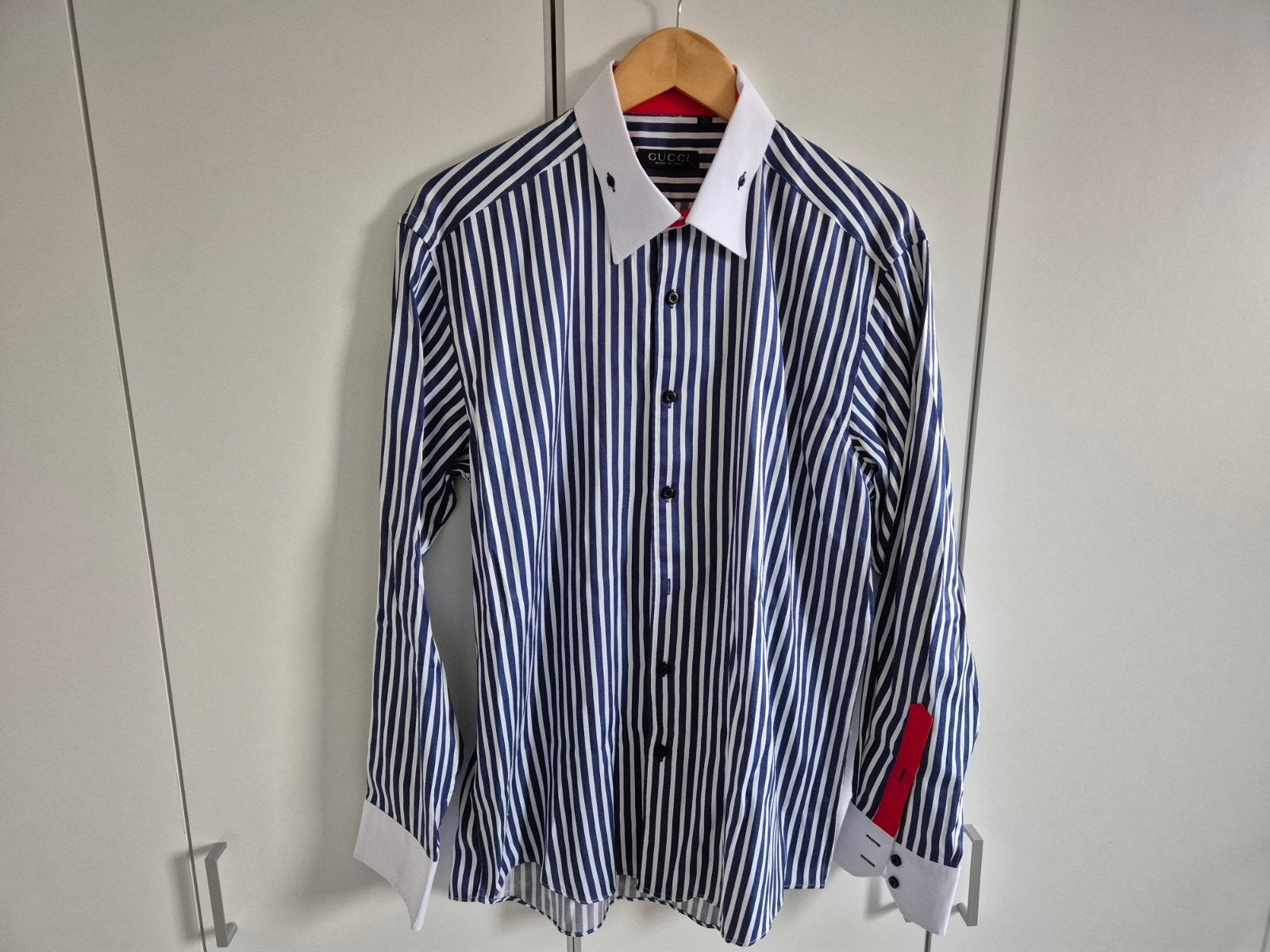 gucci L, Overige kleuren, Ophalen of Verzenden, Zo goed als nieuw, Halswijdte 41/42 (L)