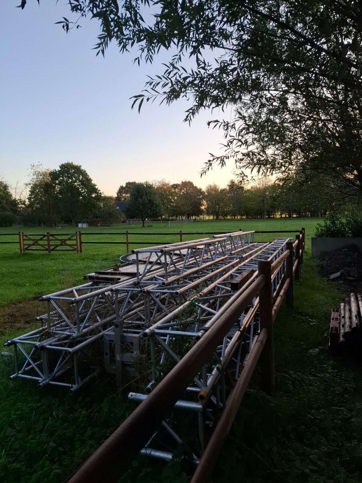 truss overkapping, Ophalen