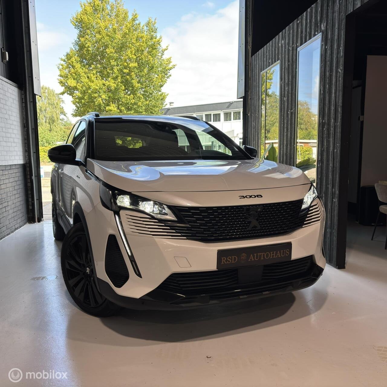 Peugeot 3008 1.6 HYbrid4 300 GT Panodak 19” leder Focal au, Auto's, Peugeot, Automaat, 4 cilinders, Wit, Bedrijf