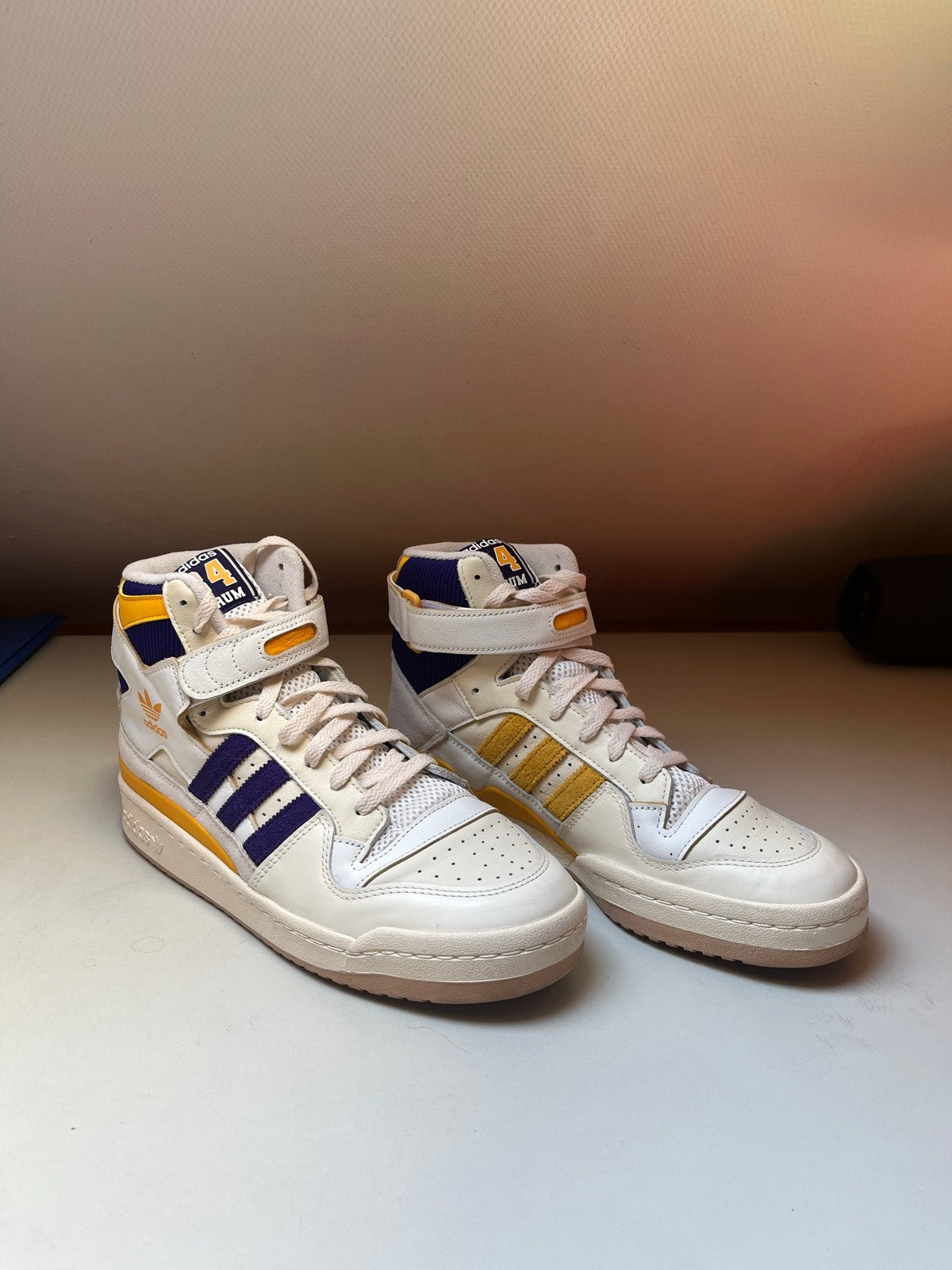 Adidas Forum 84 High Lakers - Maat 44, Overige kleuren, Ophalen of Verzenden, Sneakers of Gympen, Zo goed als nieuw