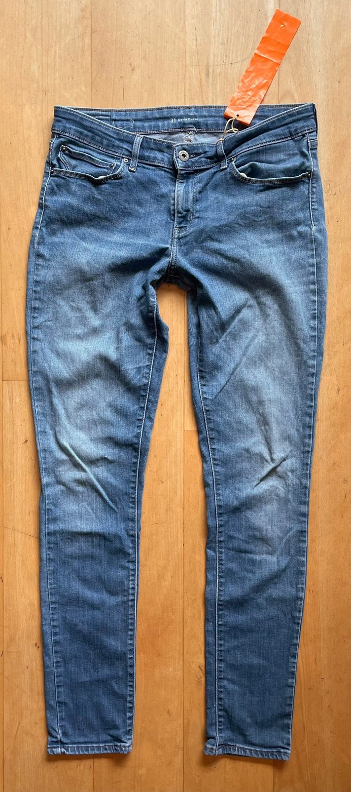 Levi’s Demi Curve Jeans W31 L34, Ophalen of Verzenden, Zo goed als nieuw, Blauw, W30 - W32 (confectie 38/40)