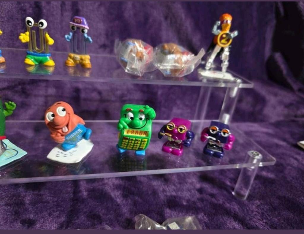 Complete set + varianten schreibtisch bande Kinder Surprise, Ophalen of Verzenden, Nieuw, Hardplasticfiguren