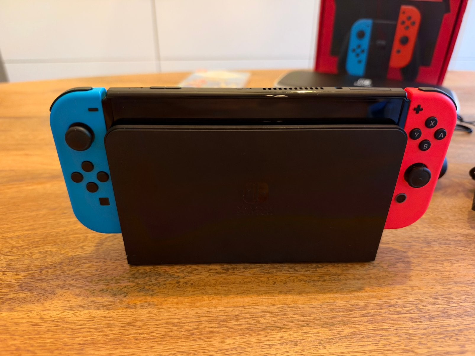 Foto 4 van Nintendo Switch OLED compleet zo goed als nieuw