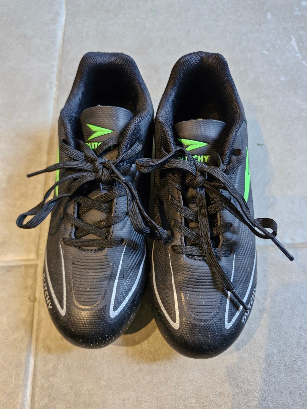 Voetbalschoenen maat 32 Dutchy, Ophalen of Verzenden, Gebruikt, Schoenen