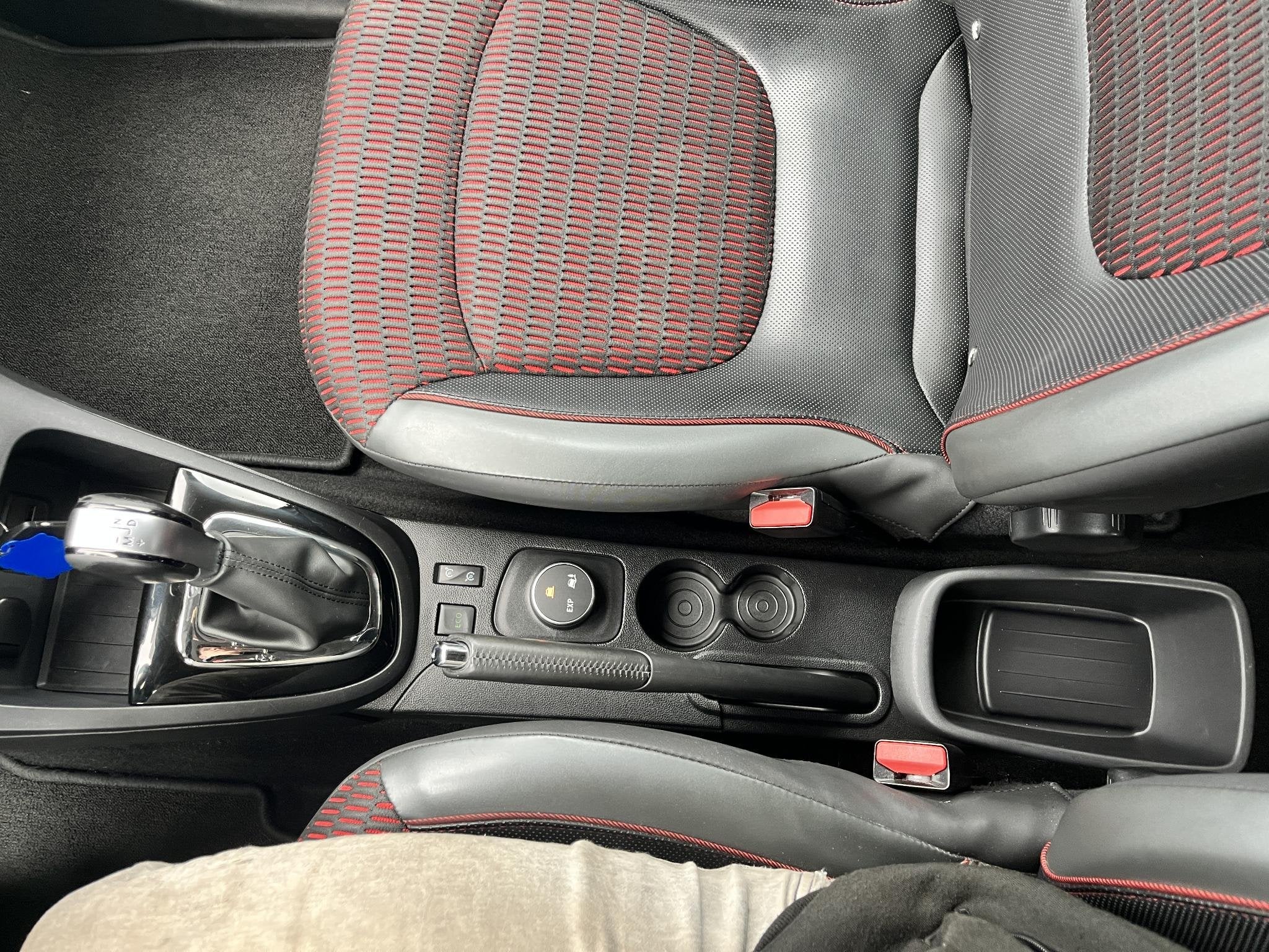 Foto 22 van Renault Captur 1.2 TCe Xmod Clima, cruise, stoelverwarming,