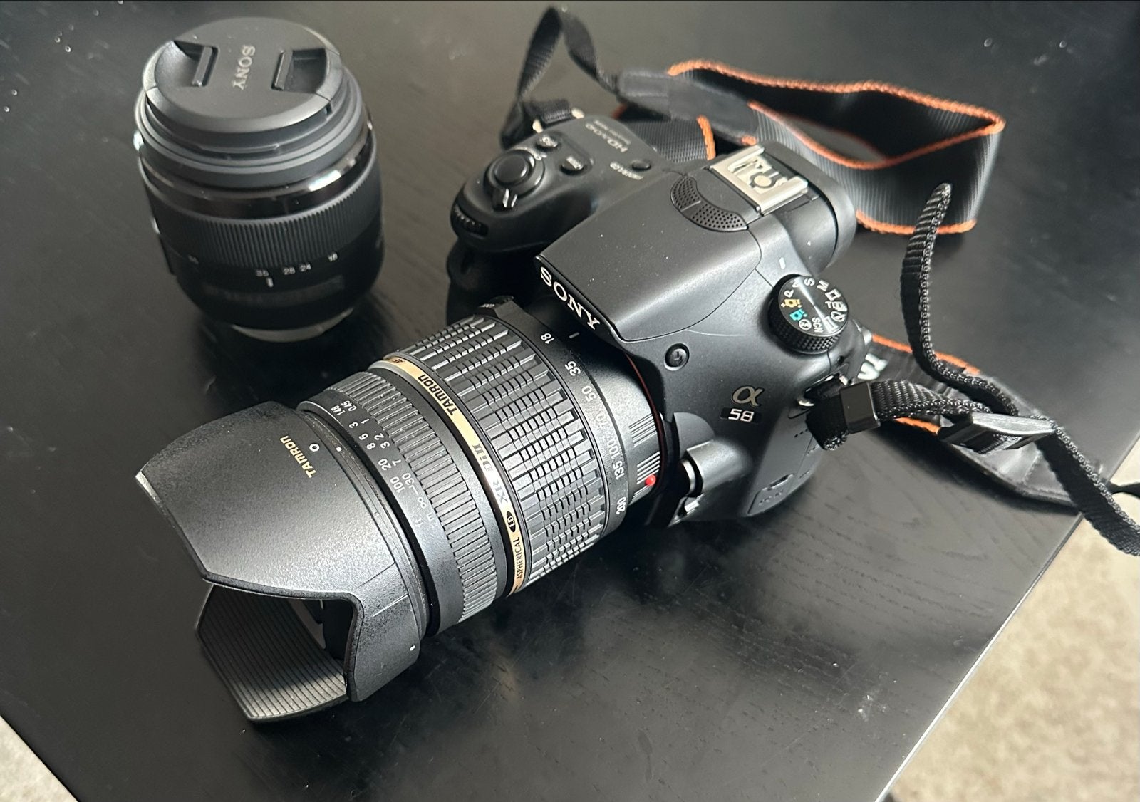 Sony Alpha SLT-A58 Spiegelreflexcamera met 2 lenzen, Ingebouwde flitser, Gebruikt, Spiegelreflex, Ophalen of Verzenden