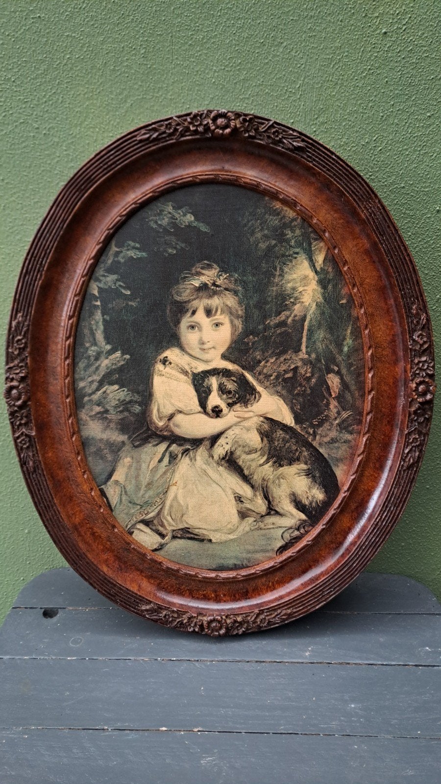 Ovaal vintage schilderij van meisje met hond in sierlijke li, Ophalen of Verzenden, Portret of Personen