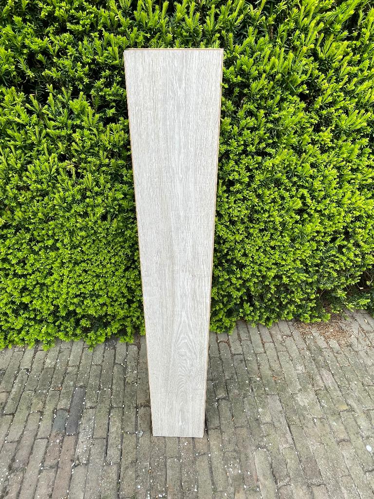 Gratis af te halen laminaat, Huis en Inrichting, Ophalen, Gebruikt, Minder dan 10 m², Grijs