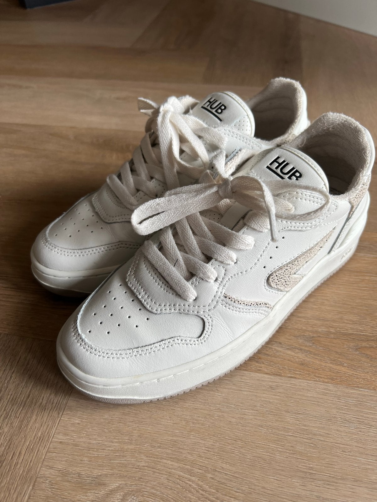 Hub dames sneakers Wit Maat 38, Wit, Ophalen of Verzenden, Sneakers of Gympen, Zo goed als nieuw