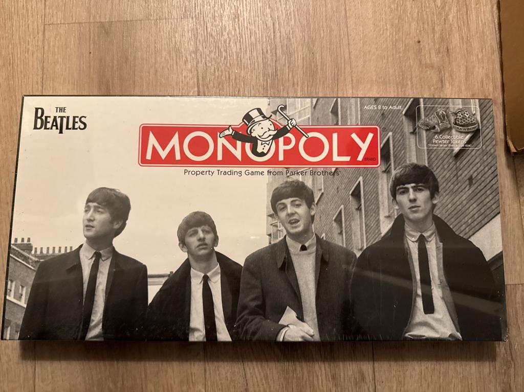 Monopoly The Beatles Collector's Edition Bordspel, Een of twee spelers, Ophalen of Verzenden, Nieuw