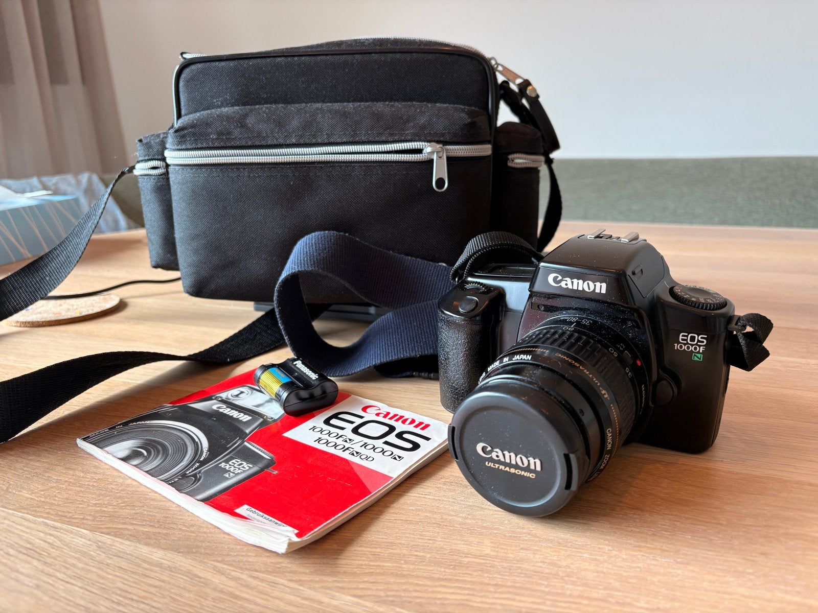 Canon EOS 1000F Spiegelreflexcamera met 35-80mm lens, Audio, Tv en Foto, Fotocamera's Analoog, Ophalen, Gebruikt, Spiegelreflex