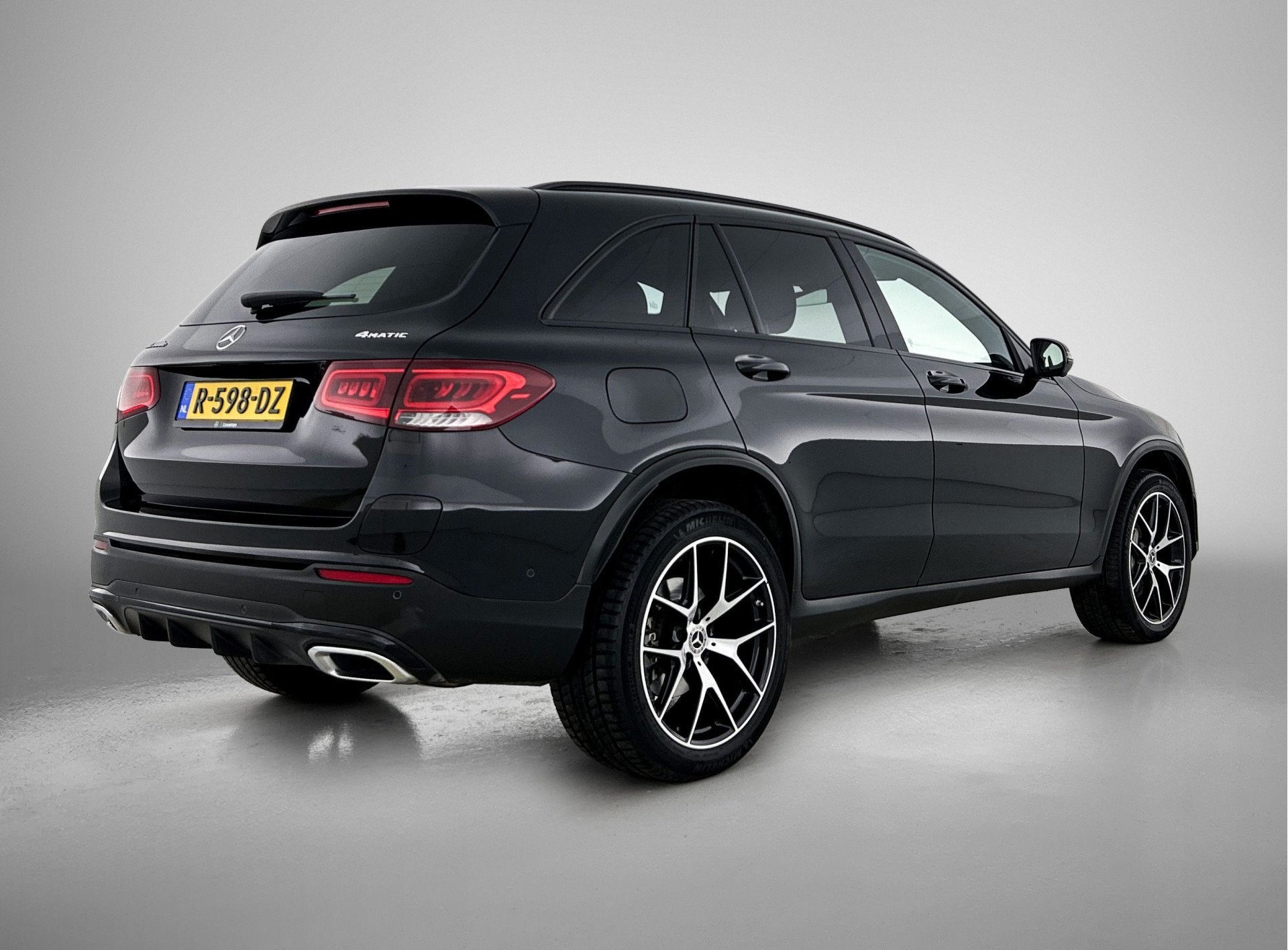 Mercedes-Benz GLC 300e 4MATIC Business Solution AMG | 360-, 12 maanden, 4 cilinders, 320 pk, Zwart