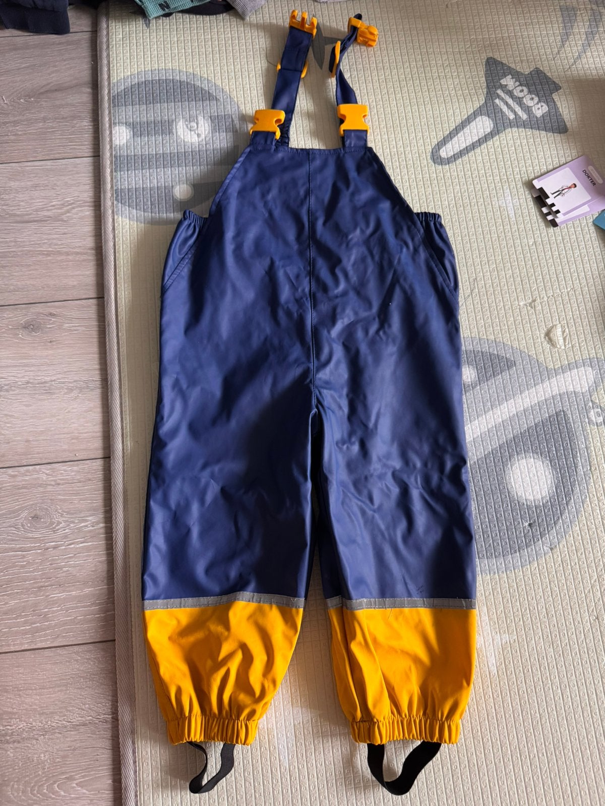Regenbroek 92-98cm, Ophalen of Verzenden, Zo goed als nieuw, Meisje