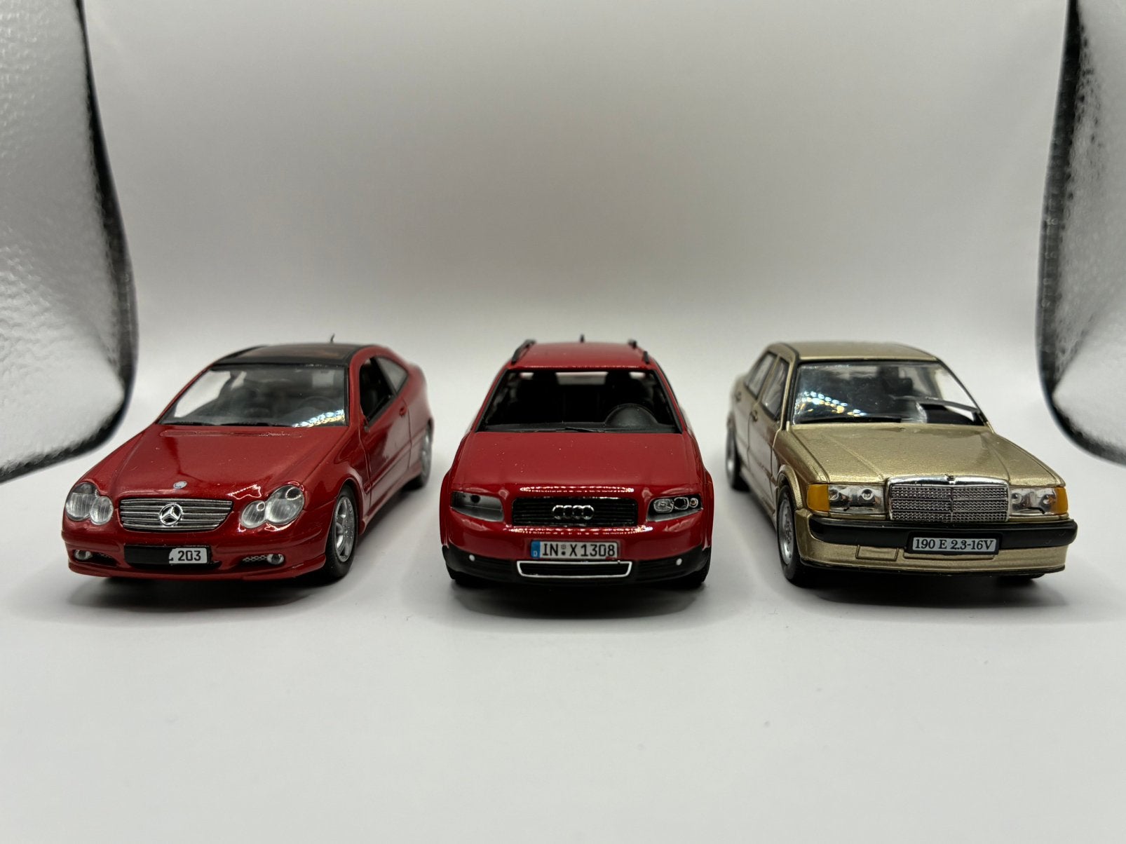 Audi&Mercedes-Benz - Ixo/MiniChamps (onderdelen), Hobby en Vrije tijd, Ophalen of Verzenden, Gebruikt, Auto, MiniChamps