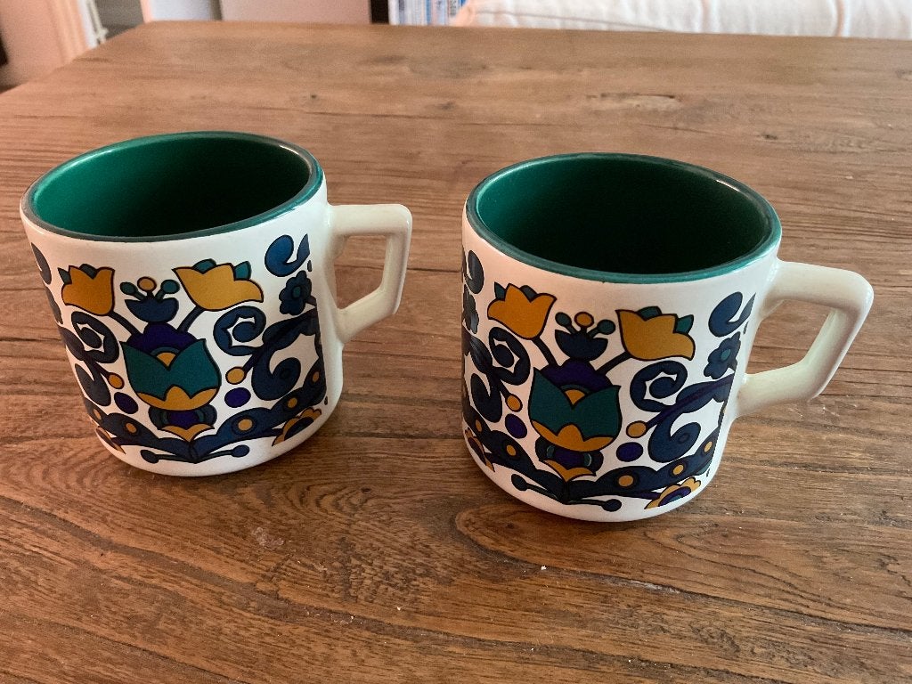 Set van 2 retro vintage jaren 70 mokken, Ophalen, Gebruikt, Overige stijlen, Kop(pen) en/of Schotel(s)