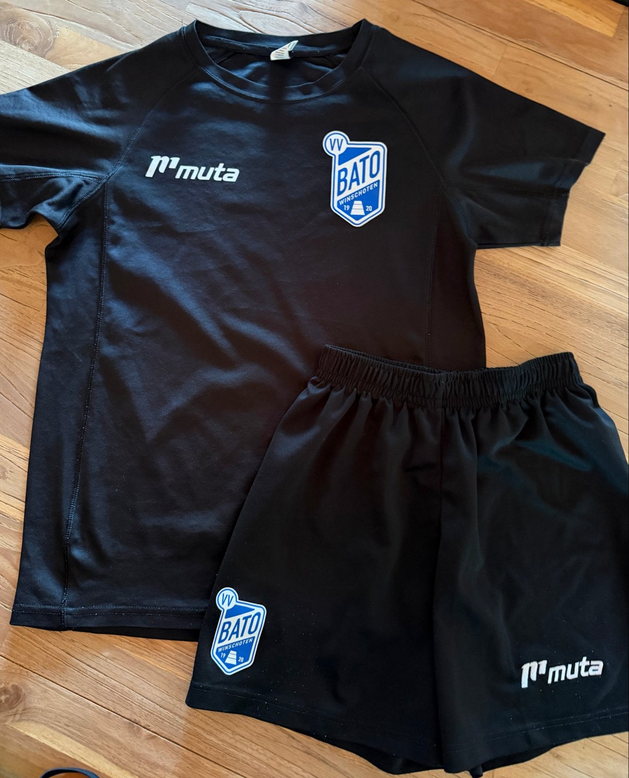 VV BATO Voetbaltenue - Shirt en Broekje maat 164, Maat XS of kleiner, Ophalen of Verzenden, Zo goed als nieuw, Set