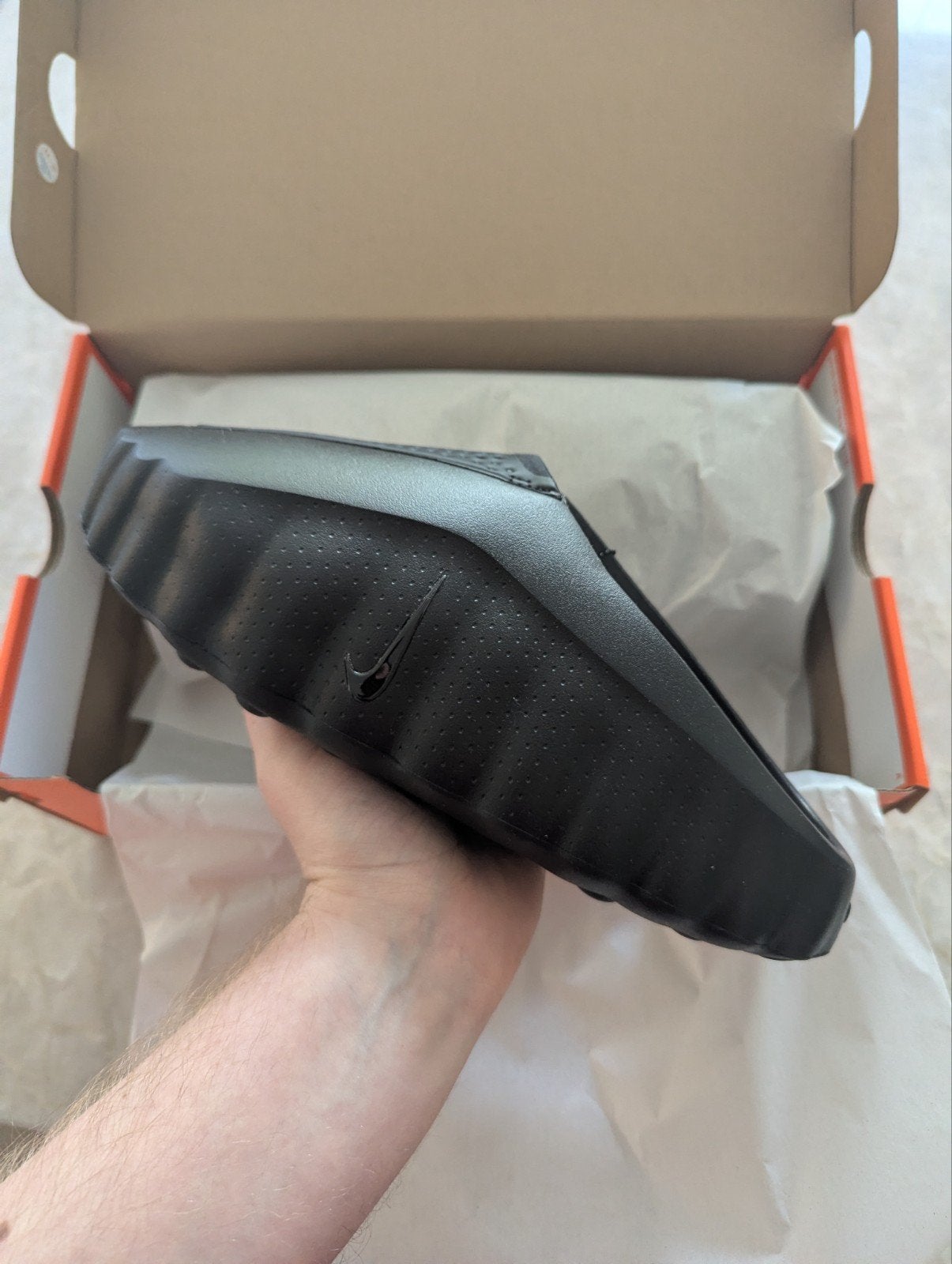 Nike Mind 001 Triple Black 42.5 - Nieuw in doos, Slippers, Zwart, Nike, Nieuw