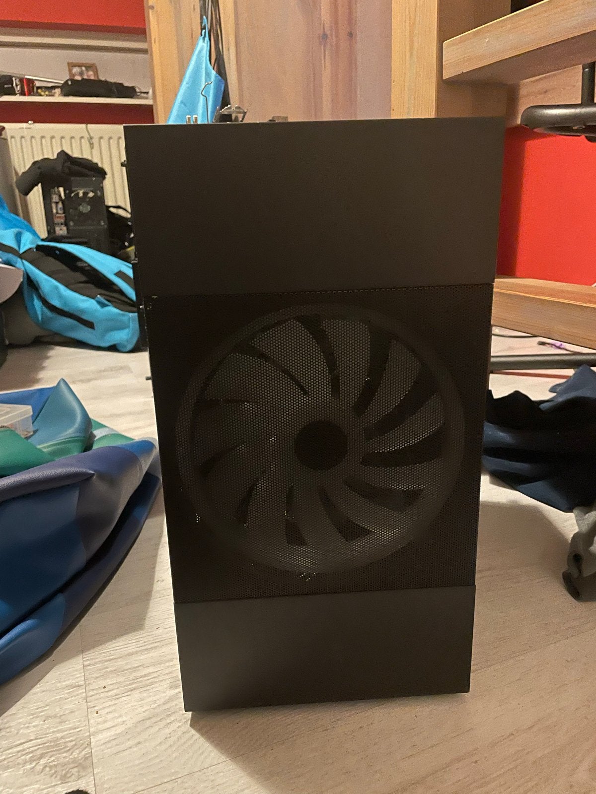 AeroCool Atomic Lite-G-BK-v1, Mini Tower met een psu 550 wat, Ophalen, Gebruikt