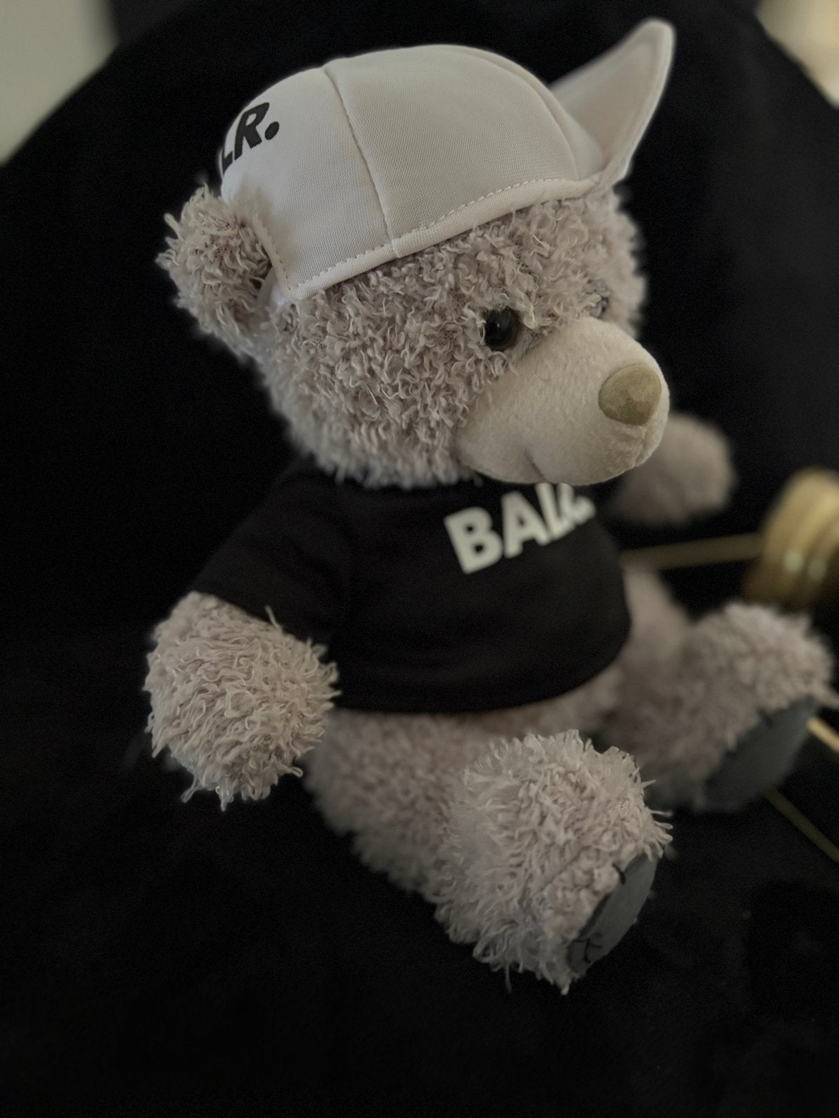 BALR. Knuffelbeer met pet en shirt - Zo goed als nieuw, Kinderen en Baby's, Overige merken, Overige karakters, Beer, Grijs