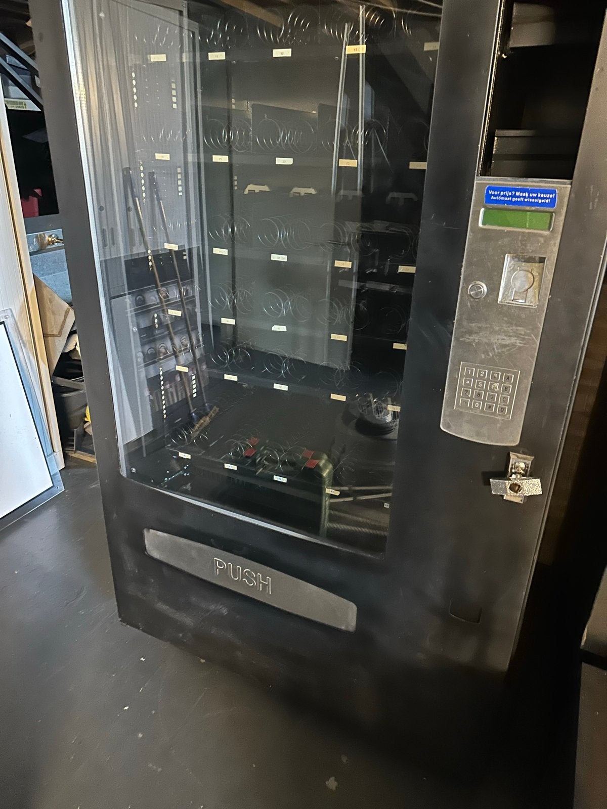 ACN X 645 Frisdrank & Snack Automaat met Koeling, Ophalen, Gebruikt