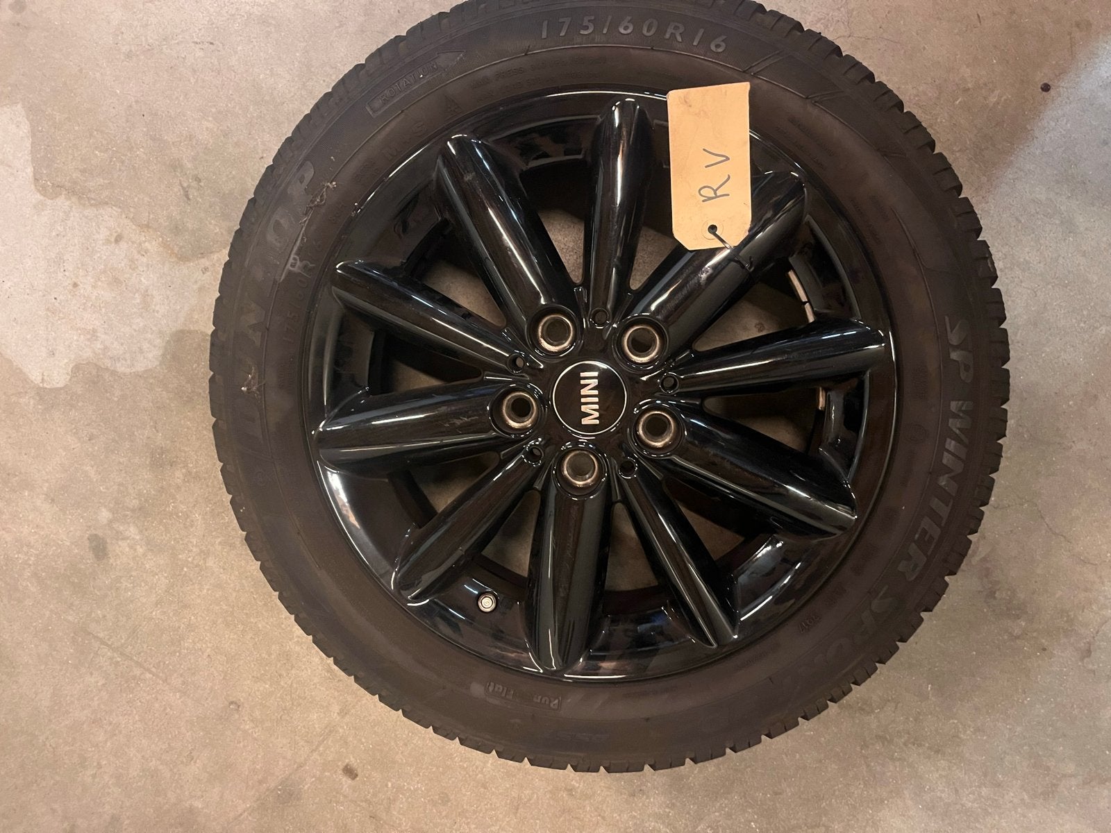 Winterbanden met velgen voor Mini Cooper (2015), Ophalen, Gebruikt, 16 inch, 175 mm