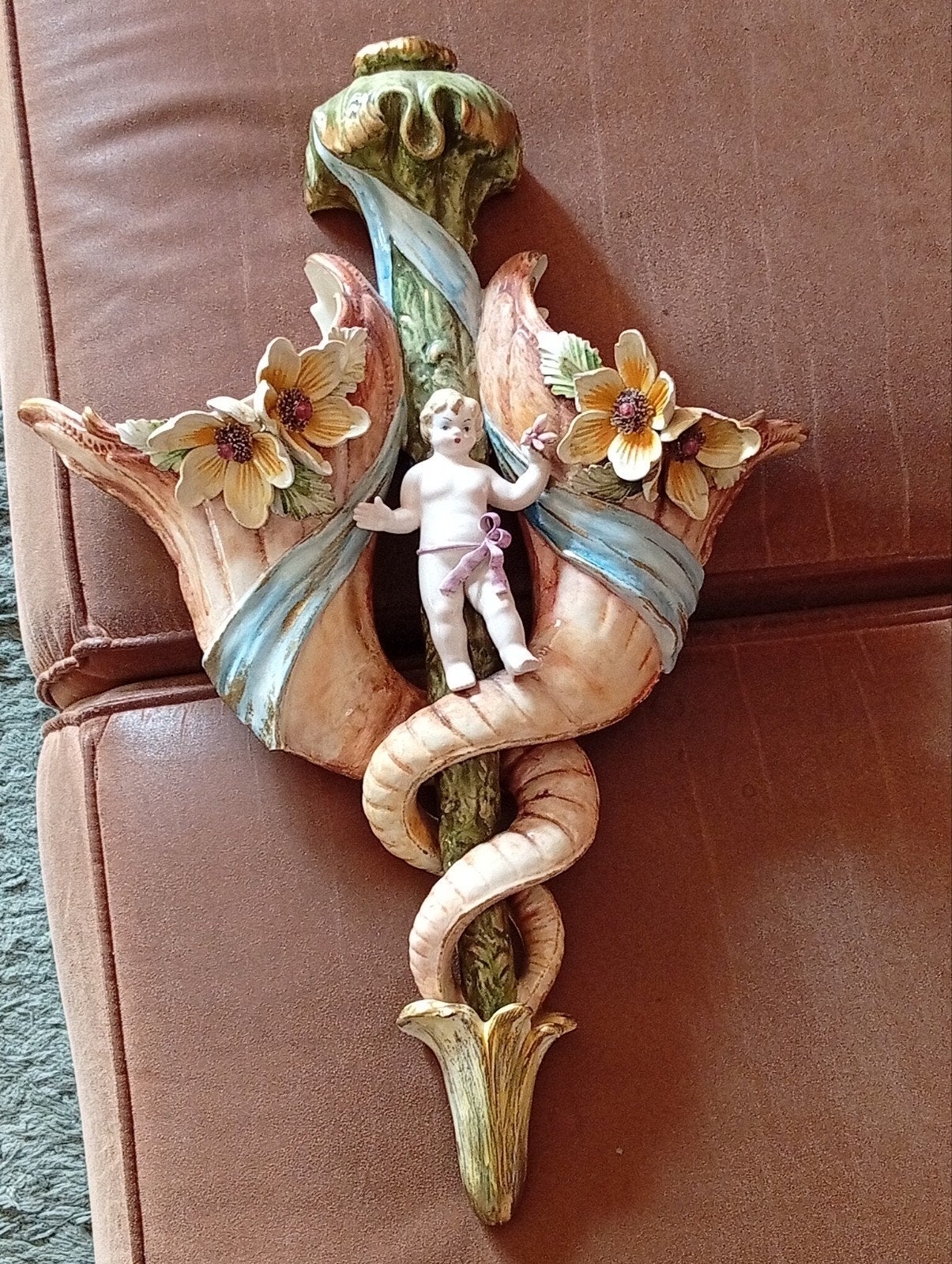 Vintage Caduceus Wand  met Putto en Hoorn des Overvl, Ophalen of Verzenden