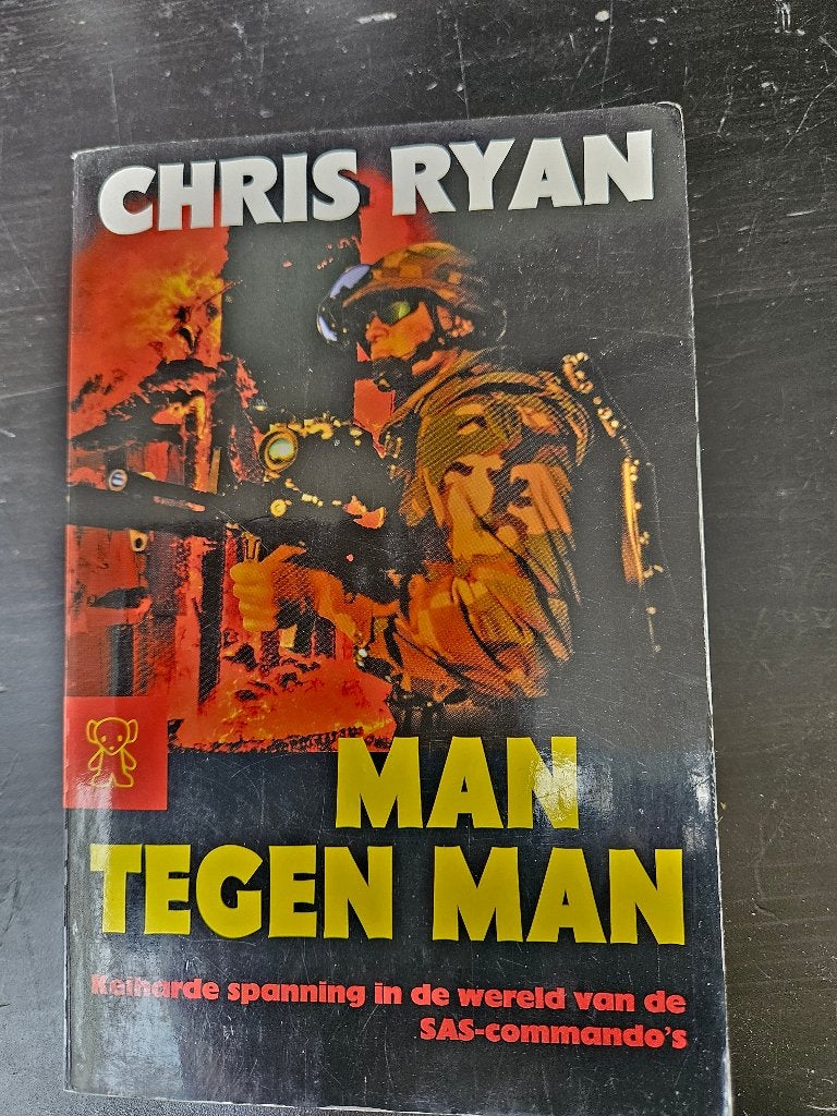 Chris Ryan - Man tegen man, Boeken, Ophalen of Verzenden, Gelezen