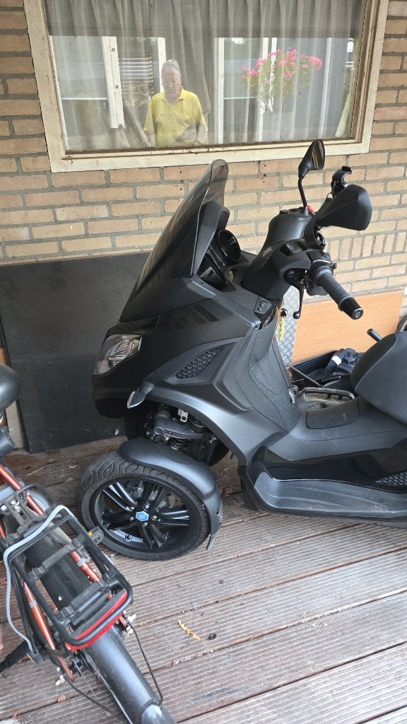 Piaggio MP3 300 HPE Sport - Zo goed als nieuw!, Motoren, Motoren | Piaggio, Particulier, Overig, Automaat, 1 cilinder