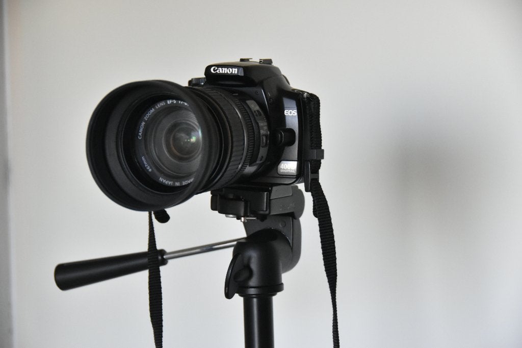 Canon EOS 400D met Canon 17- 85mm lens en, Ingebouwde flitser, Canon, 10 megapixels, Refurbished