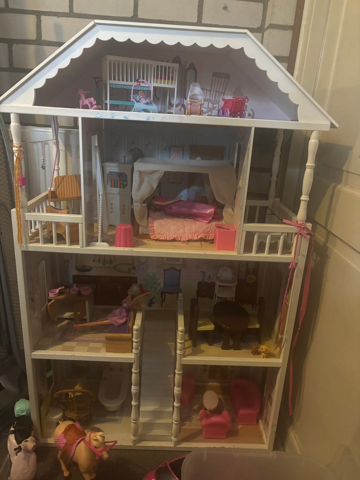 Barbiehuis met veel accessoires, Ophalen, Gebruikt, Jongen of Meisje
