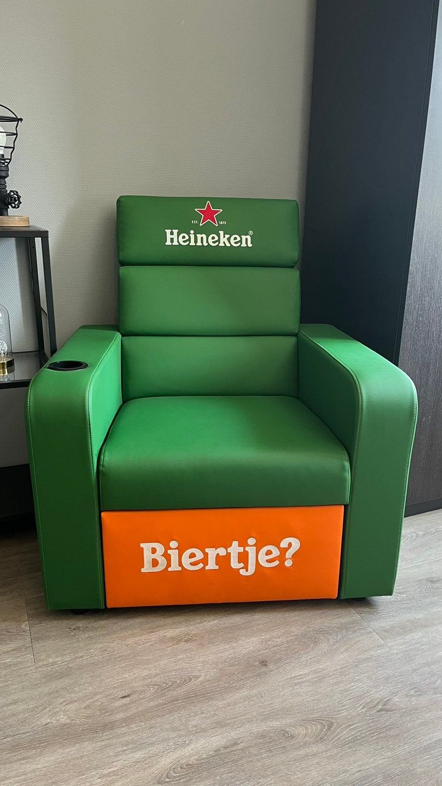 Heinikenbier stoel met opberglade, Ophalen, Zo goed als nieuw, 75 tot 100 cm, Leer