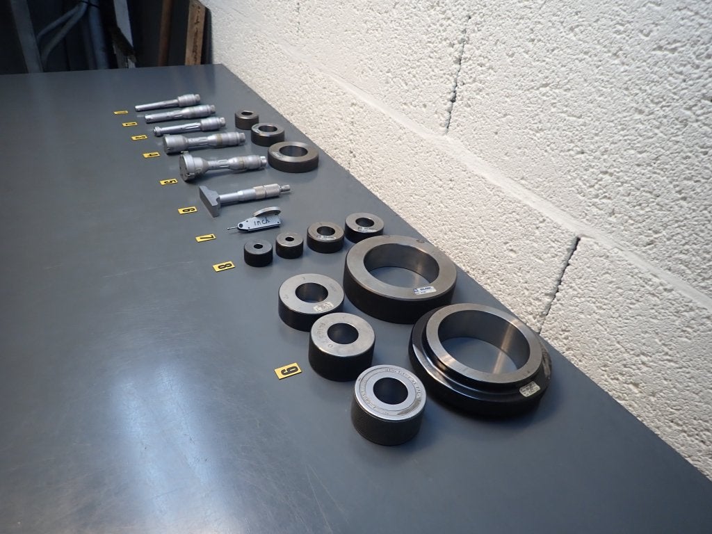 Engels meetgereedschap , 3 punt micrometer , Tesa , Mitutoyo, Doe-het-zelf en Verbouw, Meetapparatuur, Niet ingevuld, Gebruikt