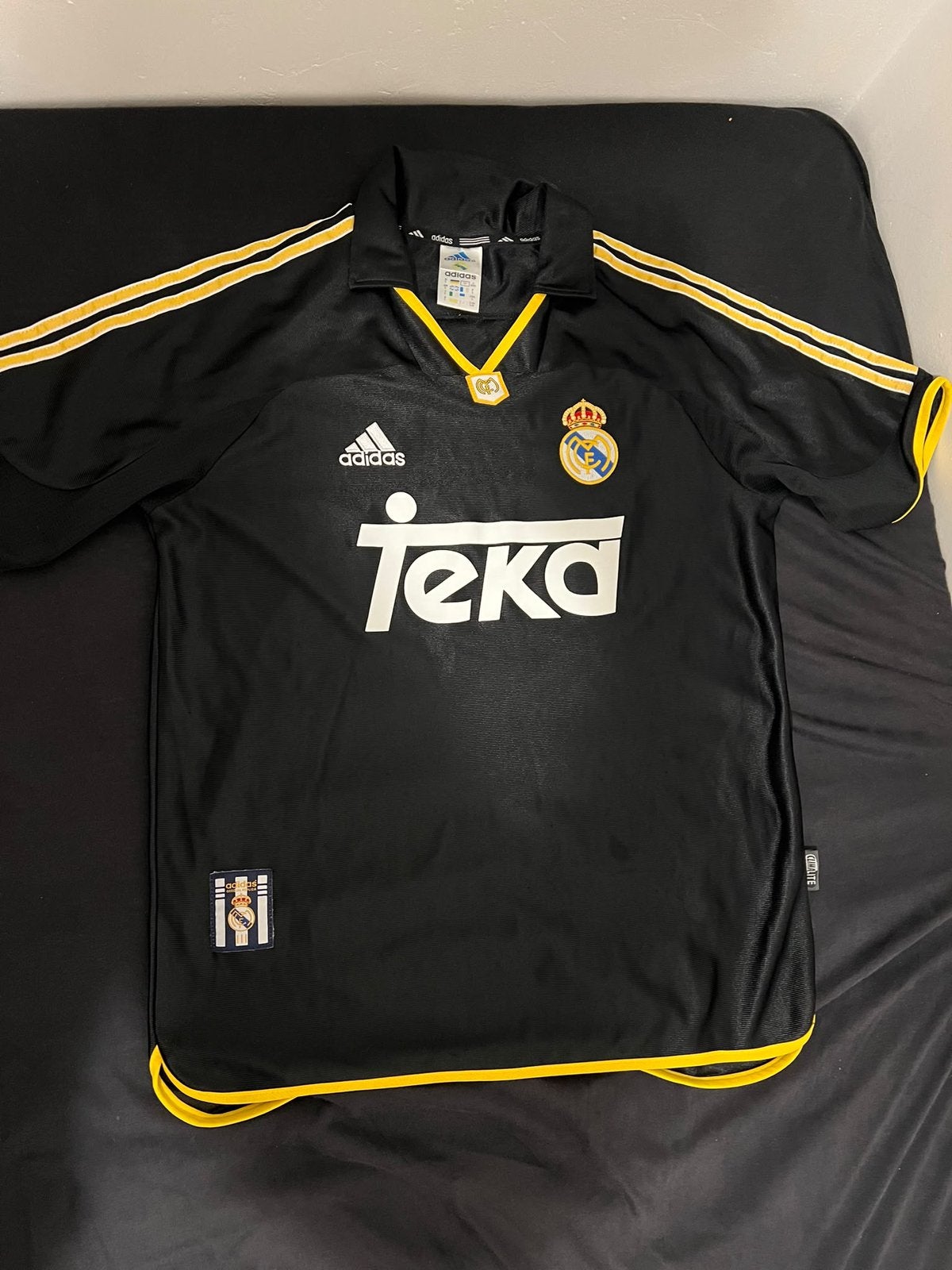 Real Madrid Retro Shirt Zwart/Geel, Ophalen, Zwart