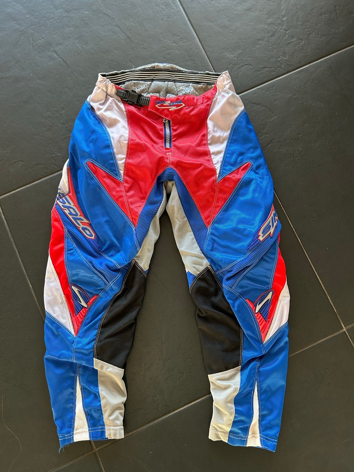 Sinisalo kinder crossbroek Maat 27, Motoren, Ophalen of Verzenden, Nieuw zonder kaartje, Kinderen, Motorcrosskleding