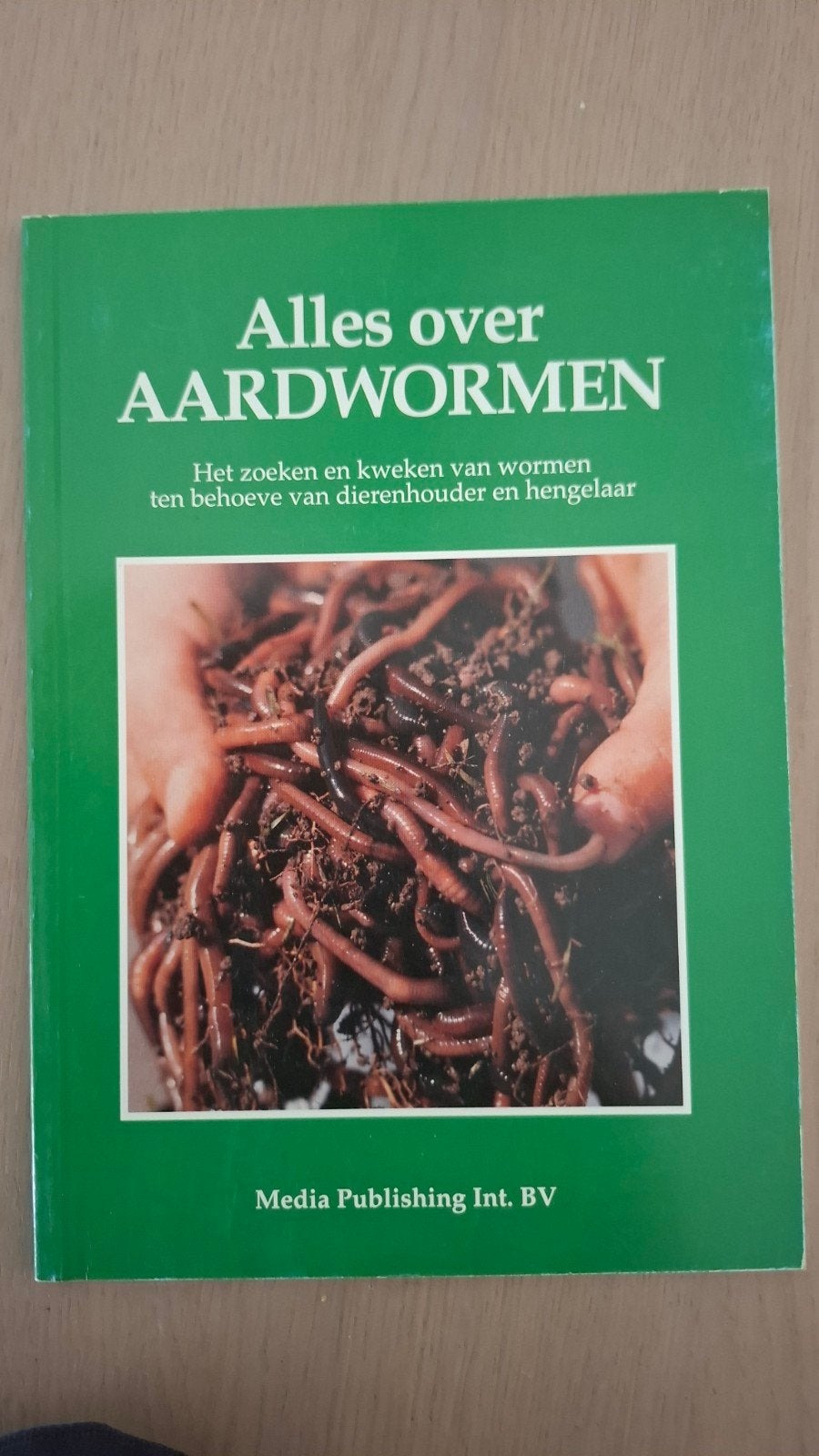 Alles over Aardwormen: Zoeken, Kweken, Hengelaar, Ophalen of Verzenden, Zo goed als nieuw, Overige onderwerpen, Onbekend