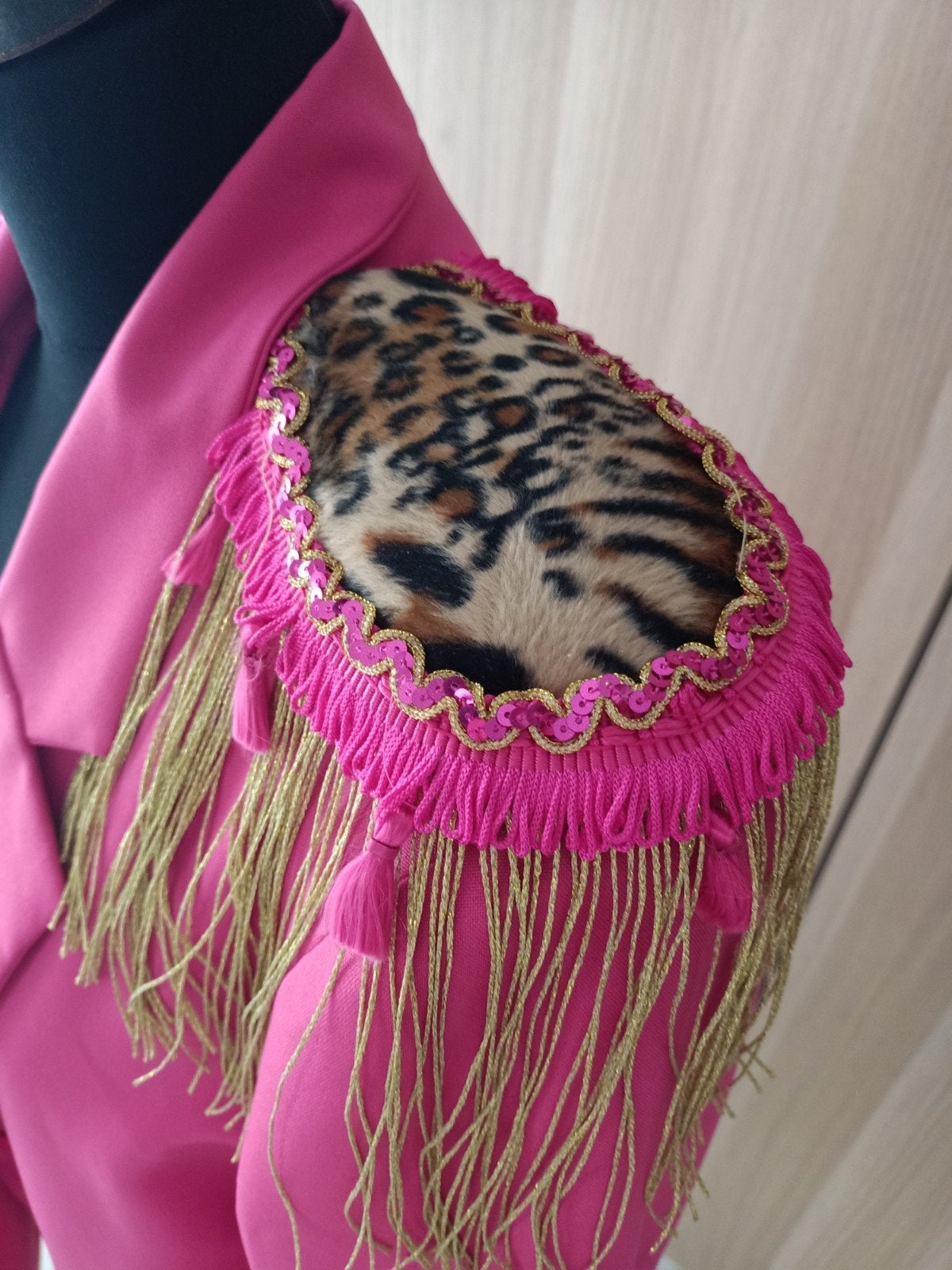 epauletten panterprint roze, Kleding | Dames, Ophalen of Verzenden, Carnaval